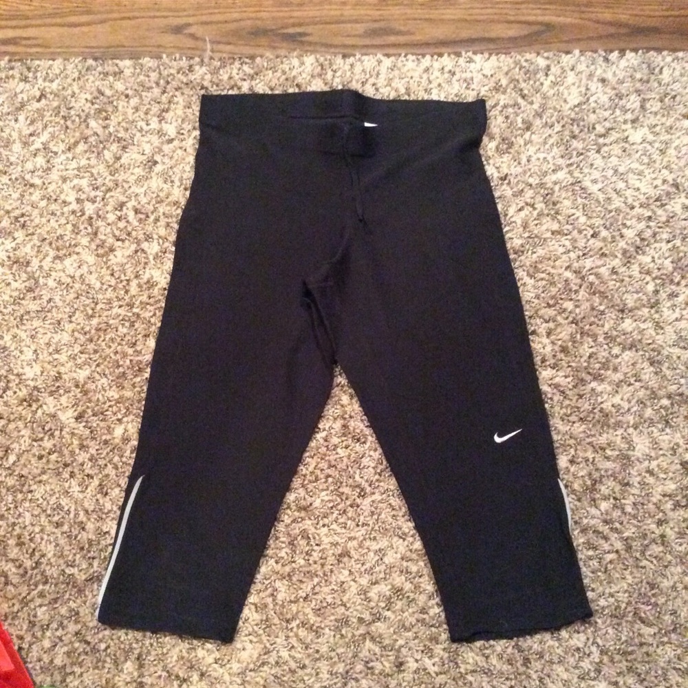 Nike workout/running capris, medium